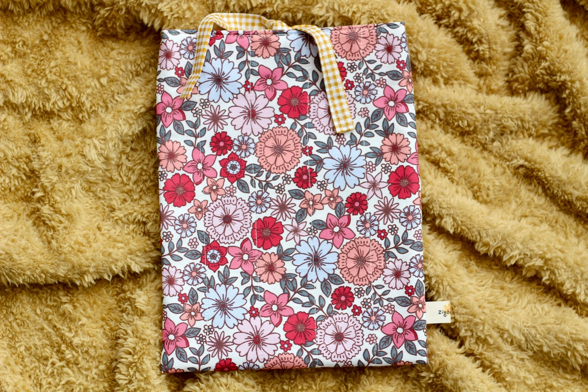 Zigzagdikis Kapitone Kitap Kılıfı-12